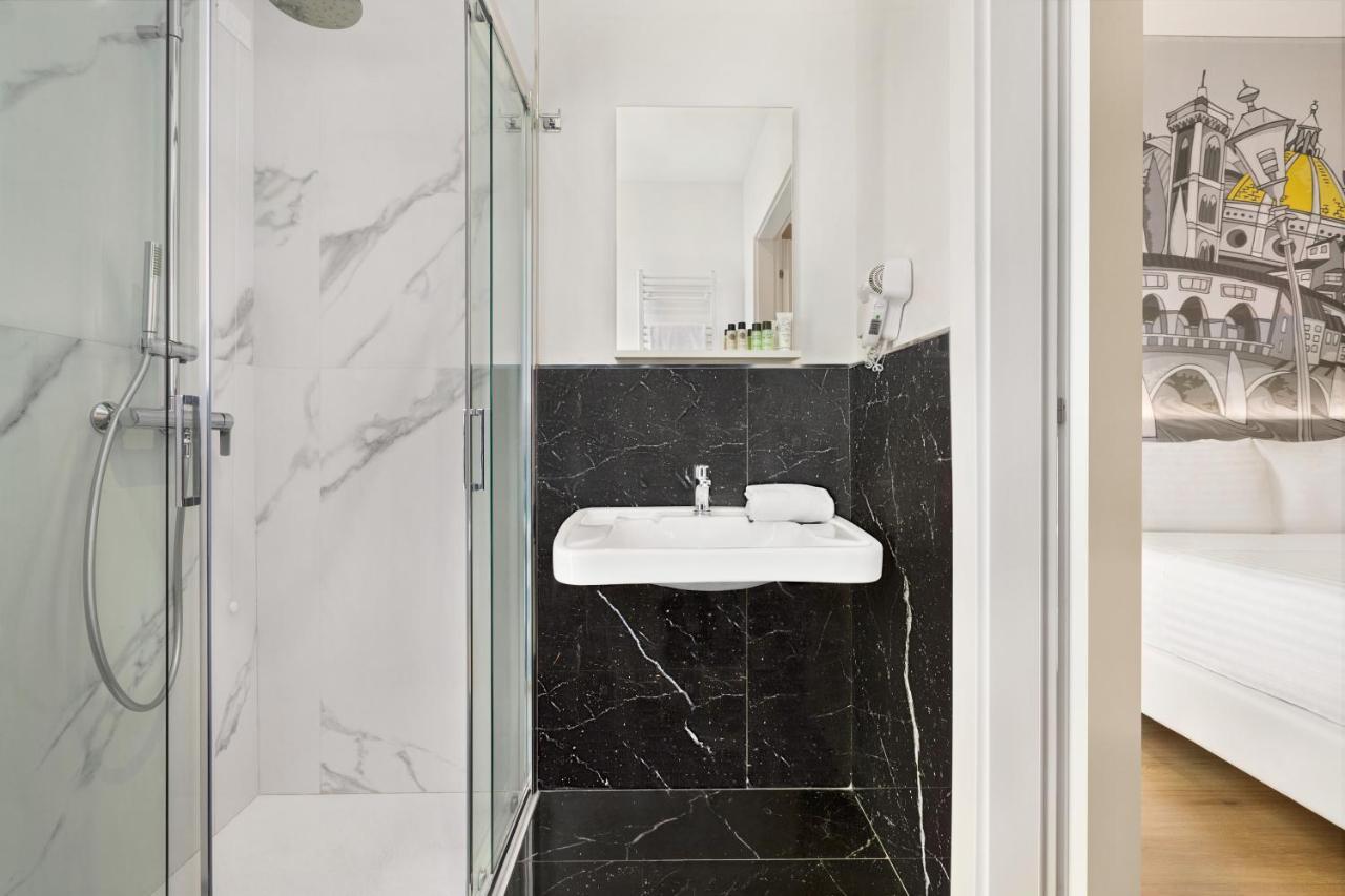 Wyndham Garden Firenze Bagian luar foto