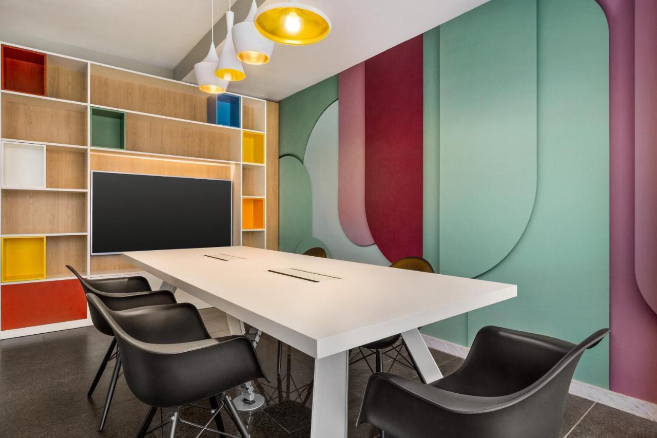 Wyndham Garden Firenze Bagian luar foto