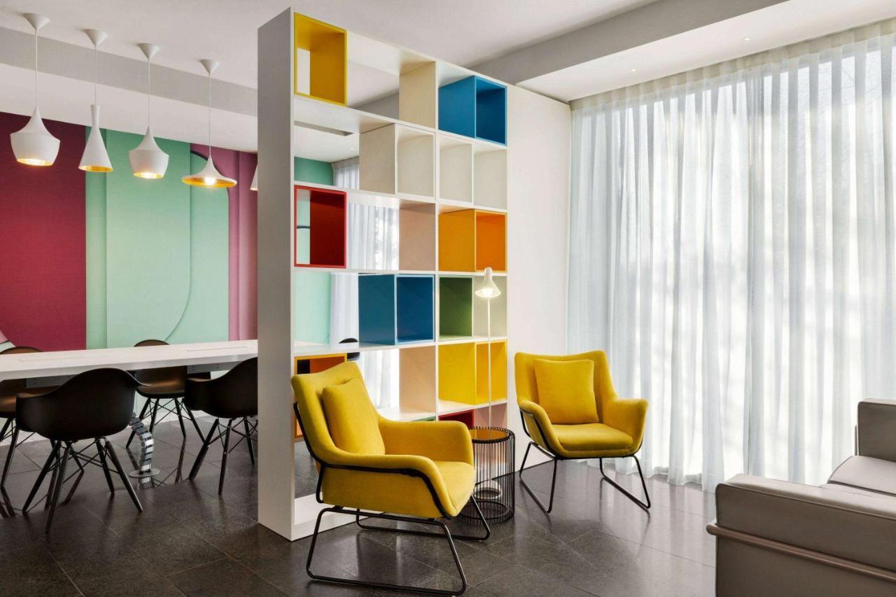 Wyndham Garden Firenze Bagian luar foto